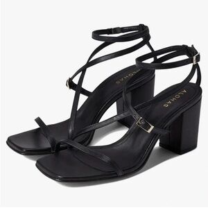 Alohas Manhattan Sandal in Black size 39/8.5
